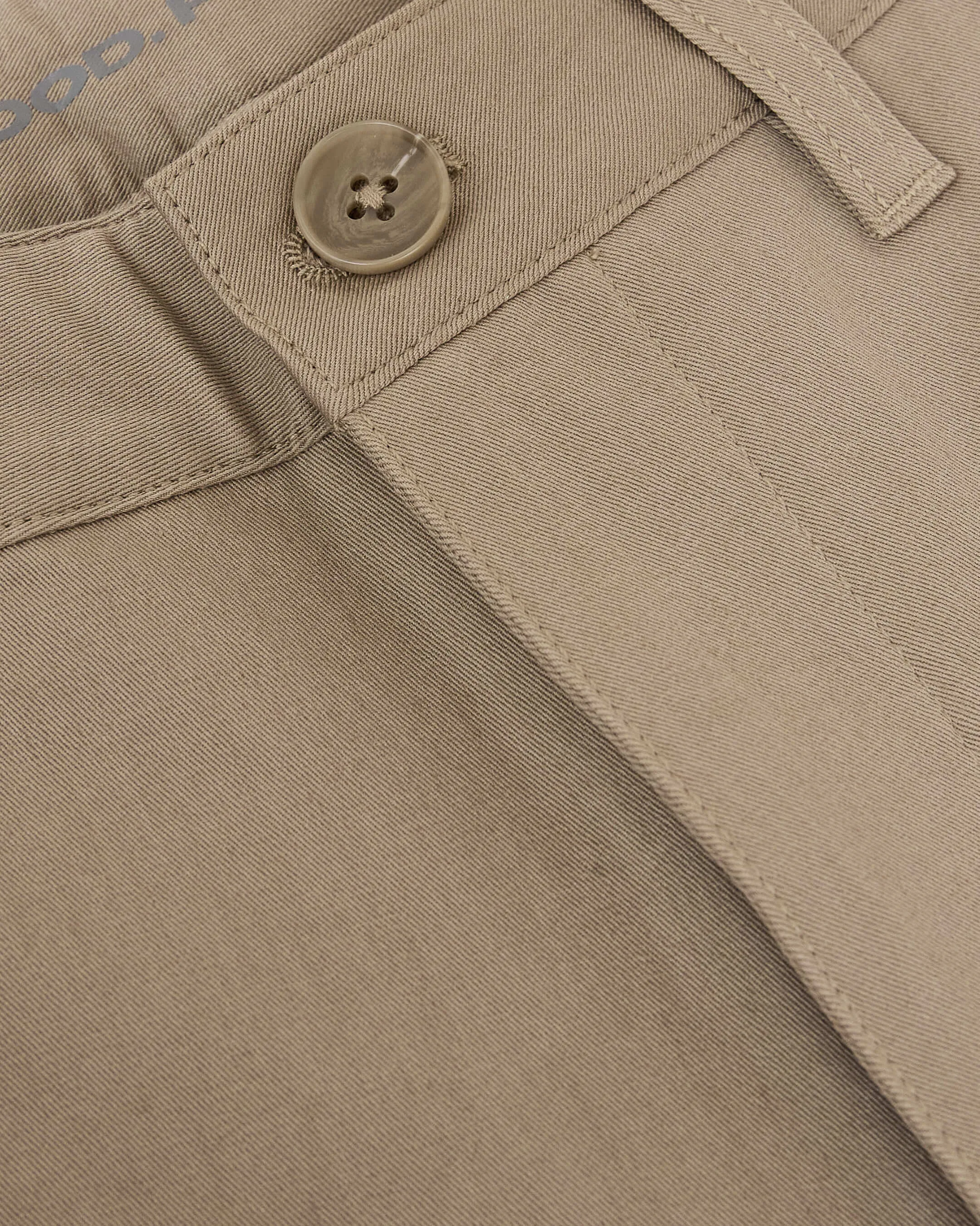 9" Khaki Classic Twill Shorts