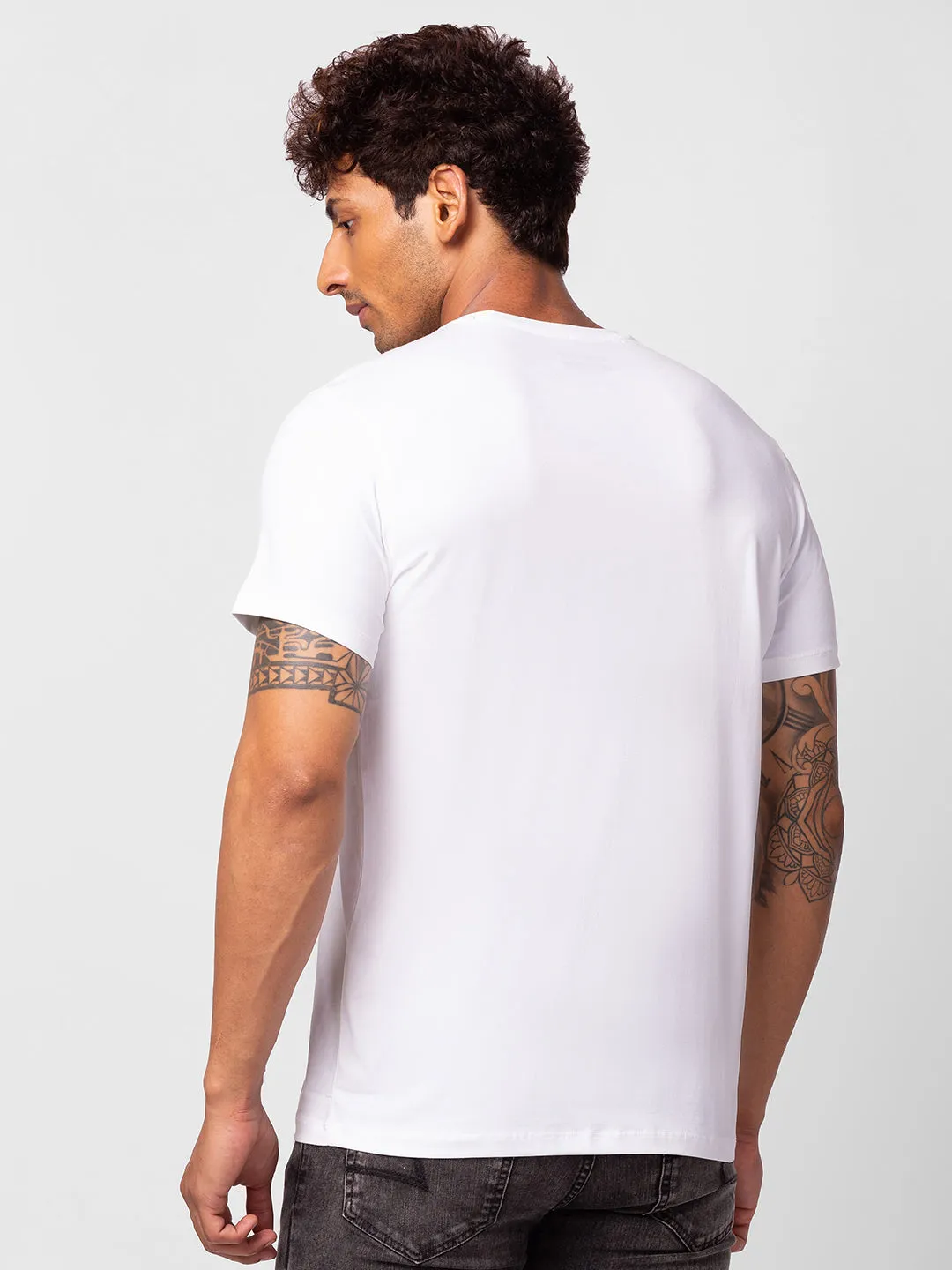 Spykar Men White Cotton Regular Fit Half Sleeve Printed T-Shirt